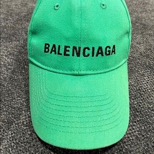 BALENCIAGA Women’s Cap LIKE NEW!!